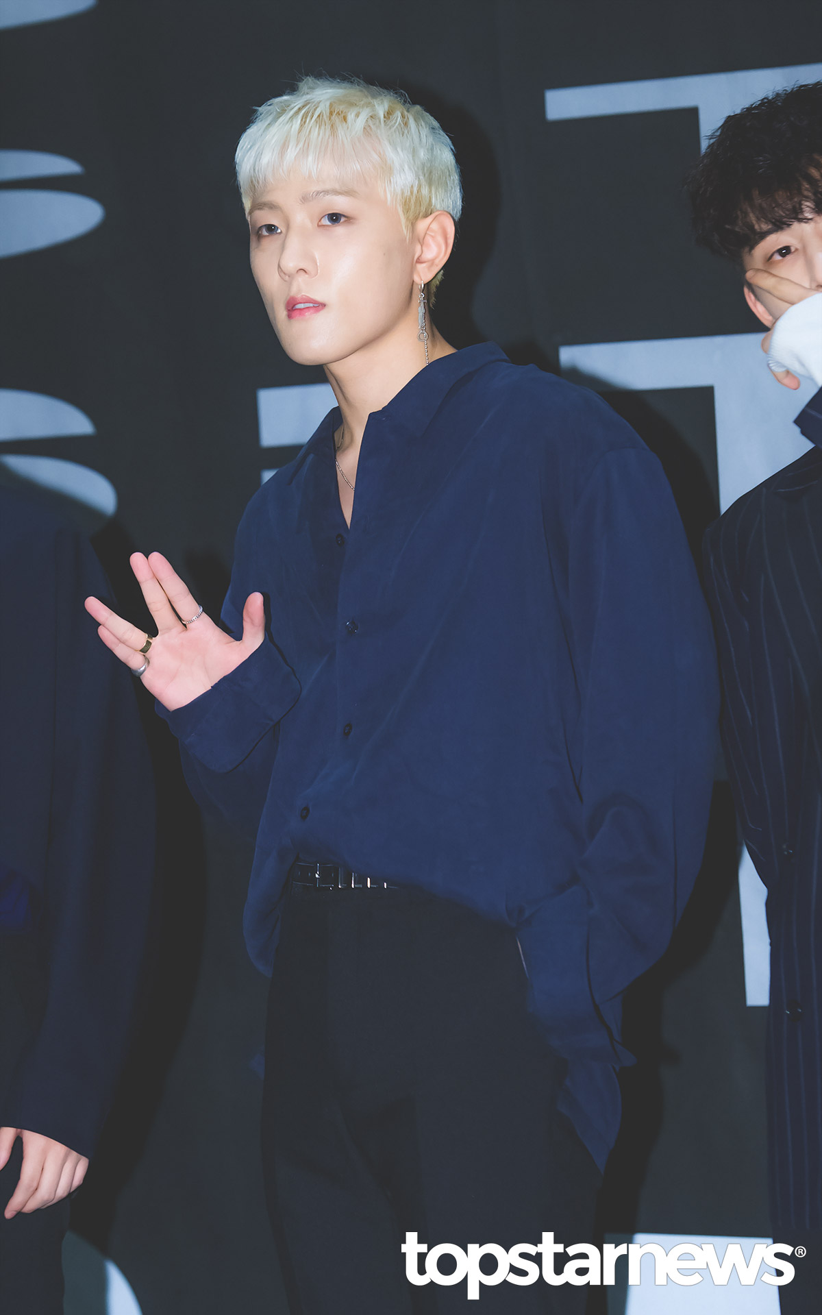 Kim Donghyuk | YG iKON Wiki | Fandom