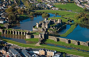 300px-Caerphilly aerial