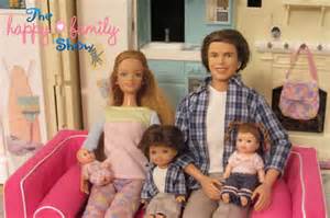 happy family show dolls