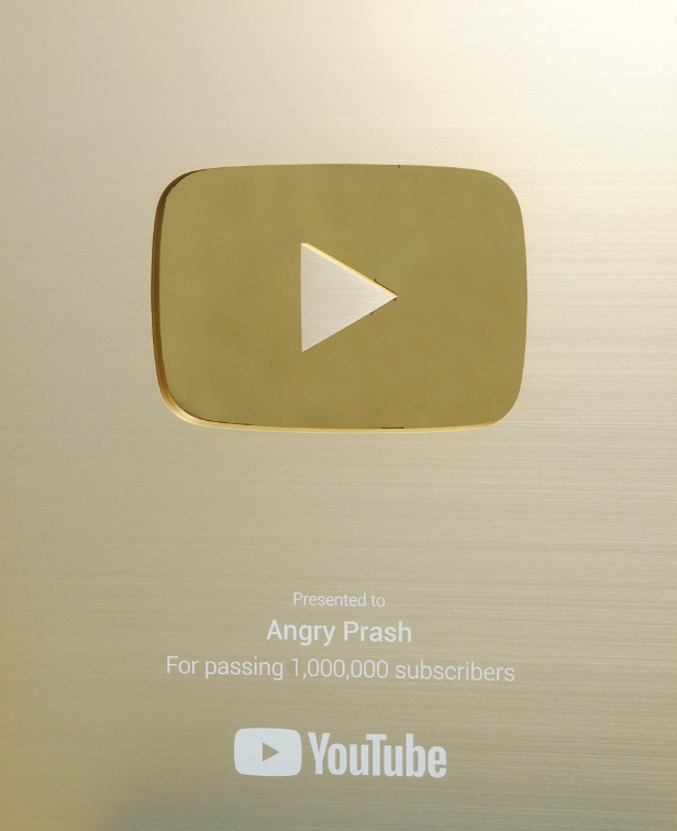 Goldener Play Button Goldener Play Button