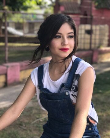 Karol Sevilla Wiki Youtube Pedia Fandom