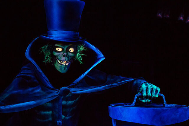 File:Hatbox Ghost.jpg