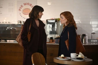 Zoey S Extraordinary Mother Zoey S Extraordinary Playlist Wiki Fandom